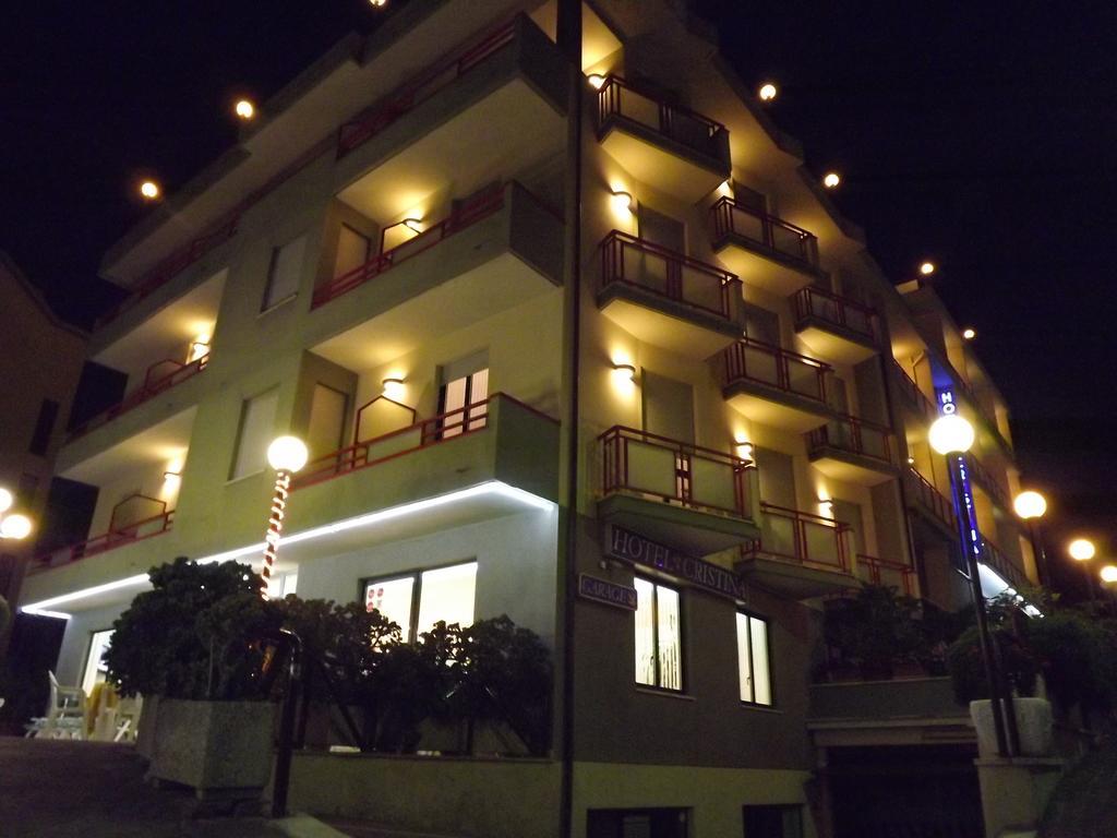 Hotel Cristina Chianciano Terme Kültér fotó